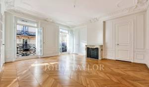 Sale Apartment Paris 8ème