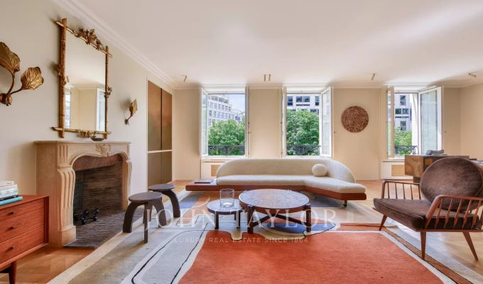 Sale Apartment Paris 8ème