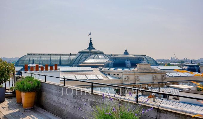 Sale Apartment Paris 8ème