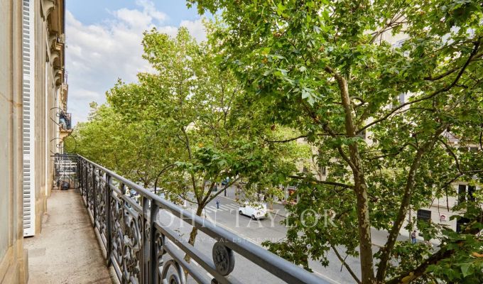 Sale Apartment Paris 8ème