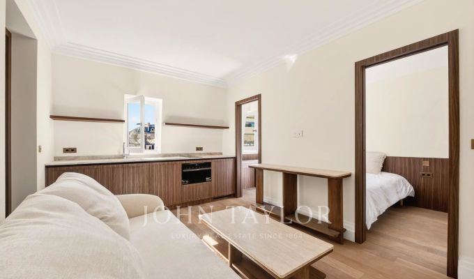 Sale Apartment Paris 8ème