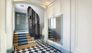 Sale Apartment Paris 9ème
