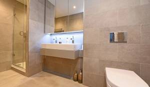 Sale Apartment Putney