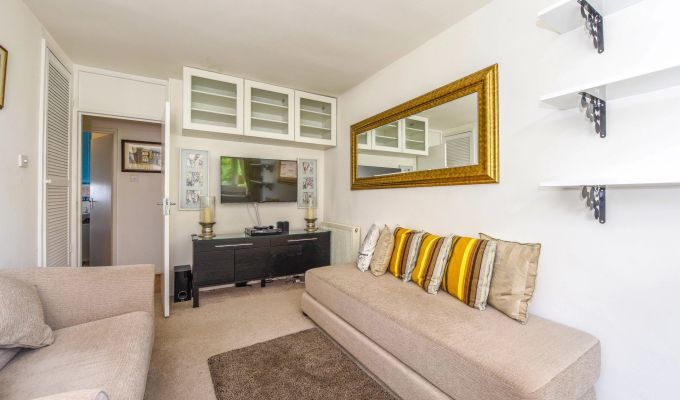 Sale Apartment Putney