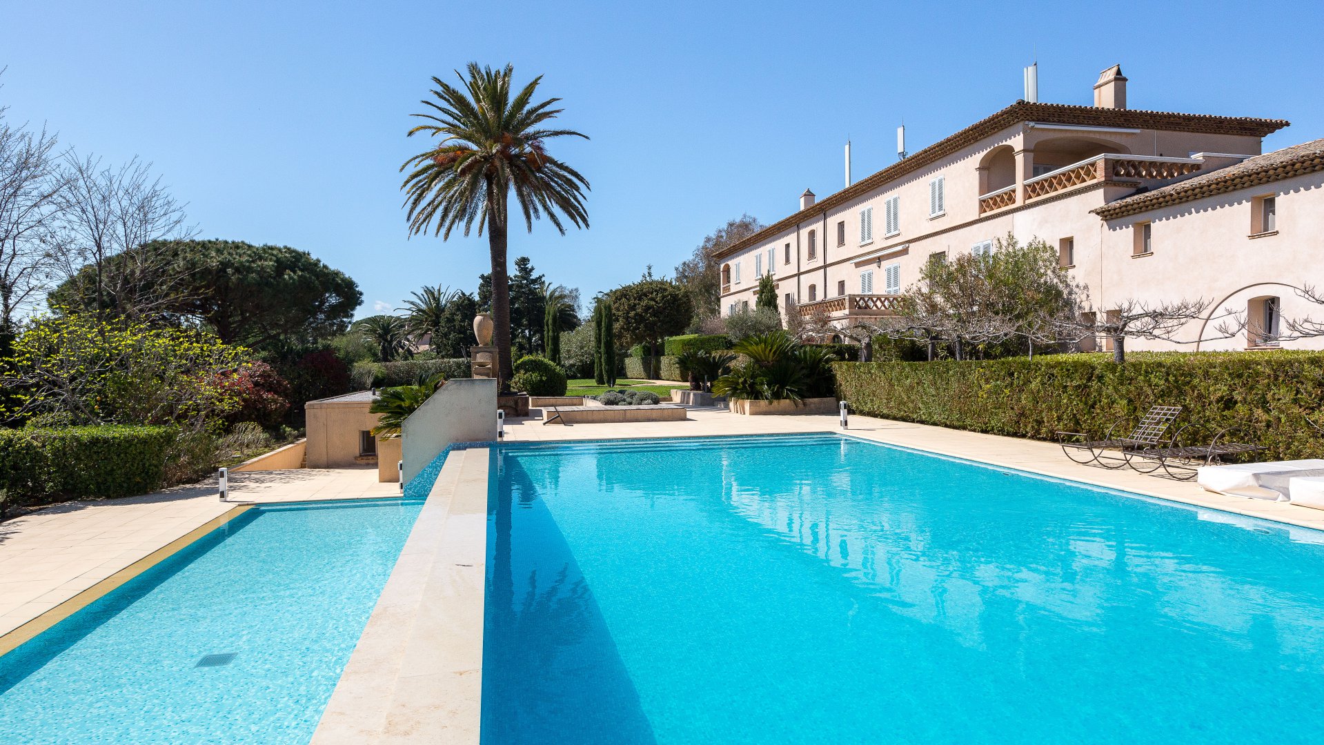 Ad Sale Apartment SaintTropez Les Parcs (83990) refV1343ST