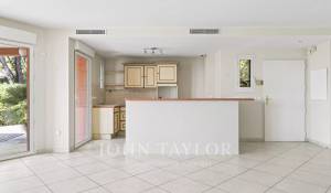 Sale Apartment Sanary-sur-Mer