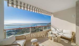 Sale Apartment Vallauris