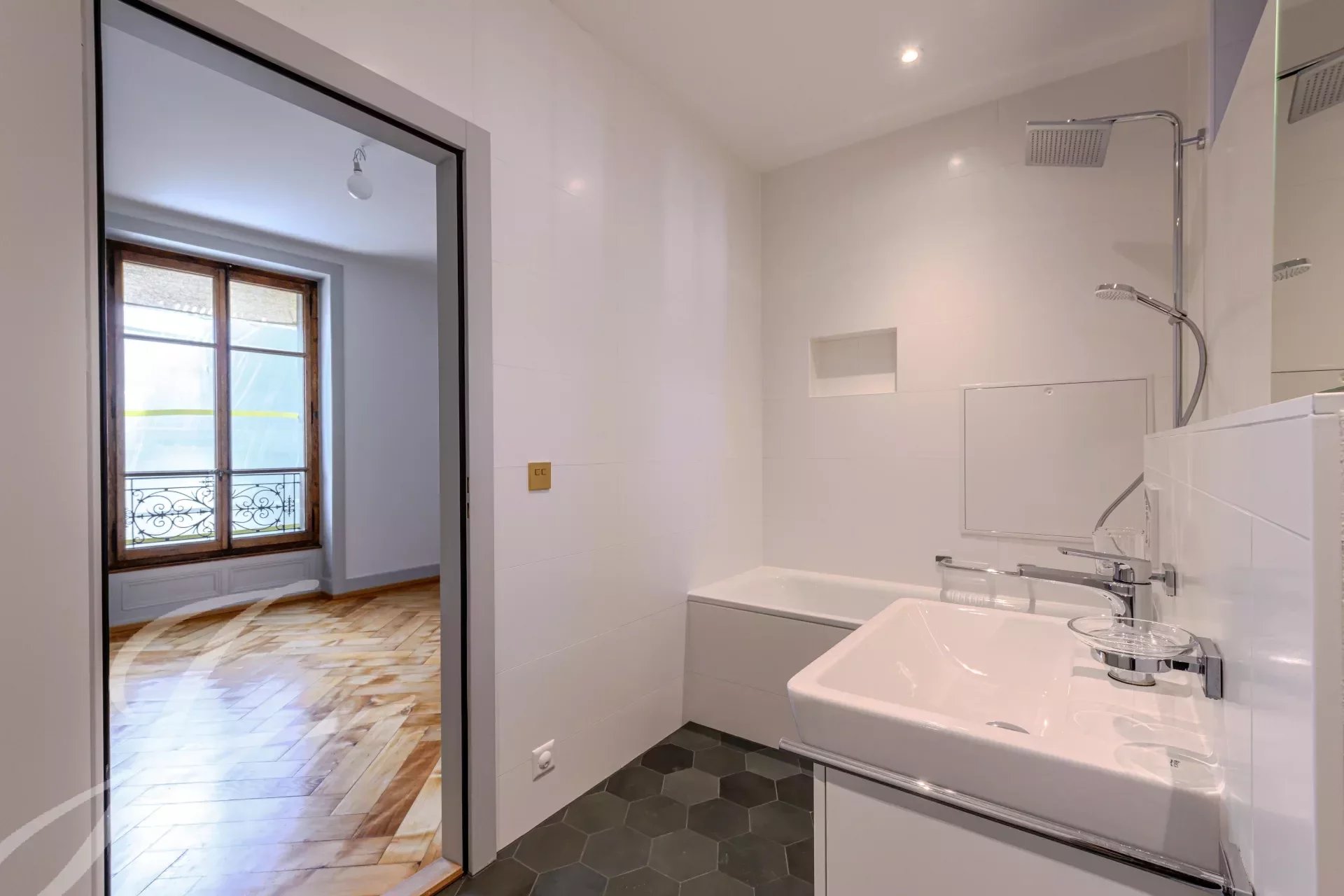 Ad Sale Apartment Vevey (1800), 3.5 Rooms refV0633MX