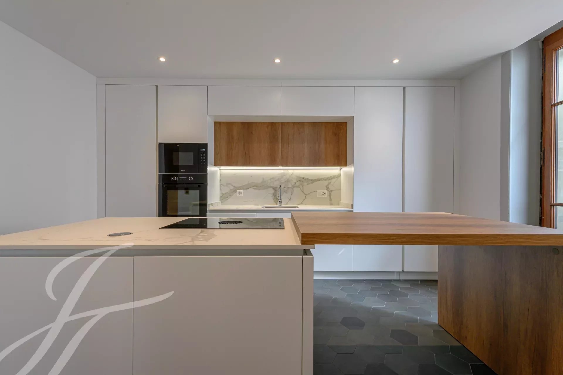 Ad Sale Apartment Vevey (1800), 3.5 Rooms refV0633MX