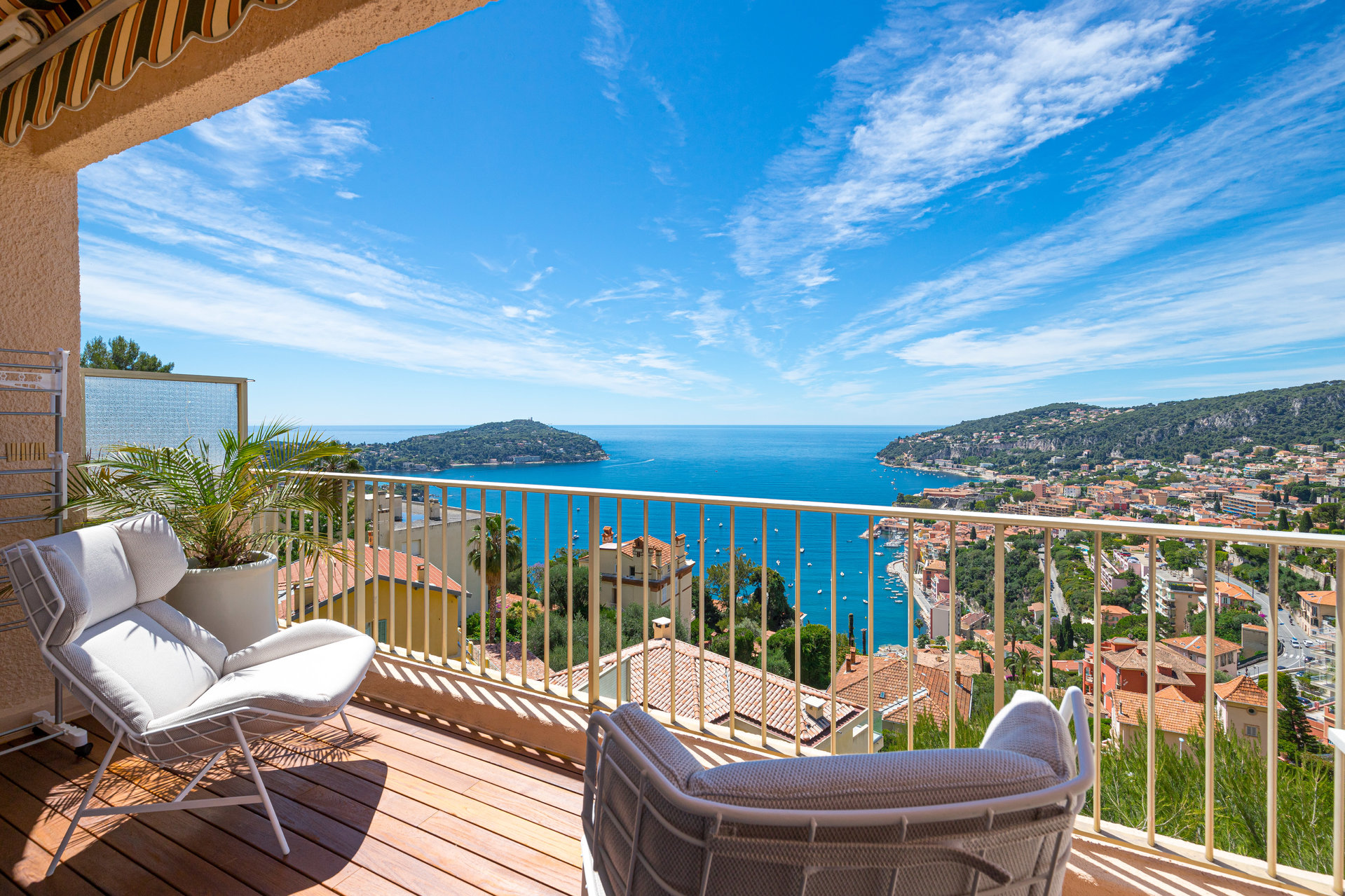 Ad Sale Apartment VillefranchesurMer (06230), 3 Rooms refV1403SJ