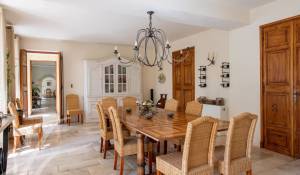 Sale Bastide Saint-Etienne-du-Grès