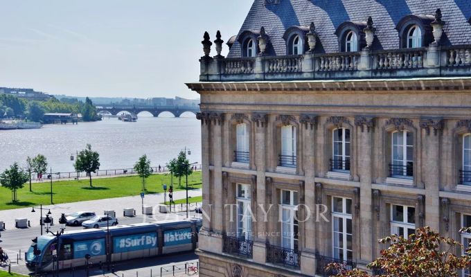 Sale Building Bordeaux