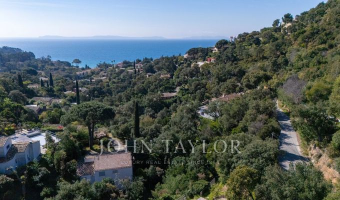 Sale Building land Rayol-Canadel-sur-Mer