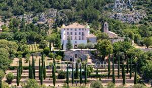 Sale Castle Aiguines