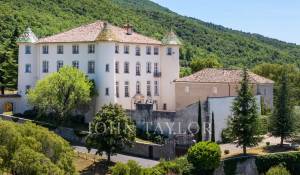 Sale Castle Aiguines