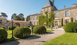 Sale Castle Bordeaux