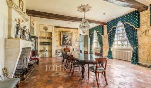 Sale Castle Bordeaux