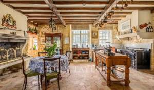 Sale Castle Bordeaux