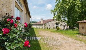 Sale Castle Bordeaux