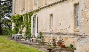 Sale Castle Bordeaux