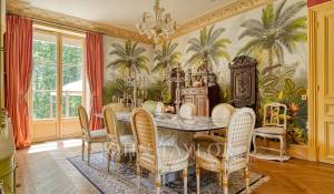 Sale Castle Chantilly