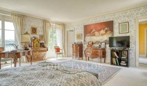 Sale Castle Chantilly