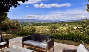 Sale Castle Gordes