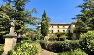 Sale Castle Gordes
