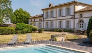 Sale Castle Saint-André-de-Cubzac