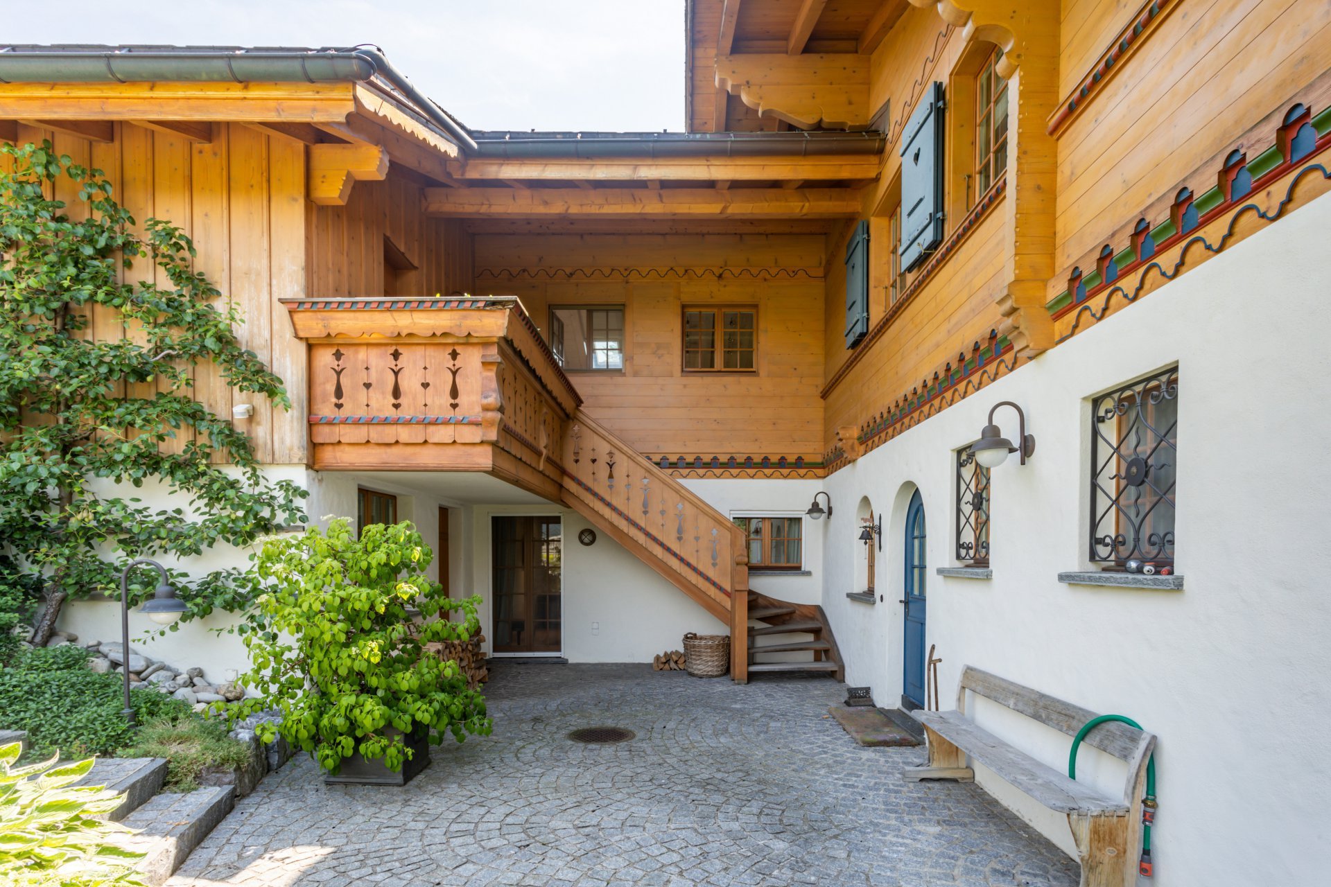 Ad Sale Chalet Gstaad (3780) refV0530GS