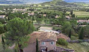 Sale Farm Saint-Saturnin-lès-Apt