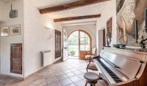 Sale Farm Saint-Saturnin-lès-Apt