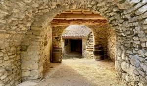 Sale Farm Vaison-la-Romaine