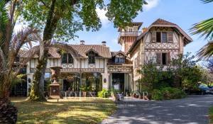 Sale Hotel Biarritz