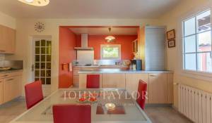 Sale House Aix-en-Provence