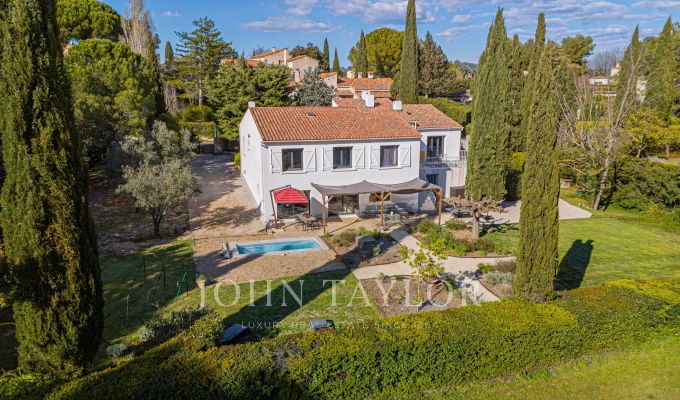 Sale House Aix-en-Provence