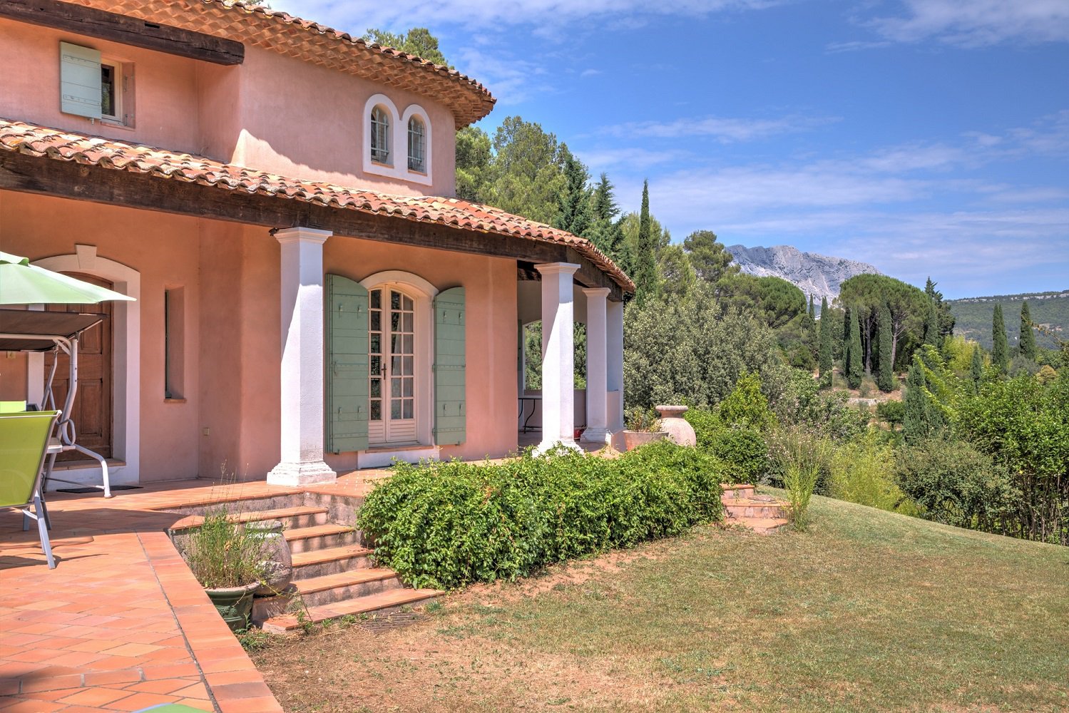Ad Sale House AixenProvence (13090), 9 Rooms refV1742AP