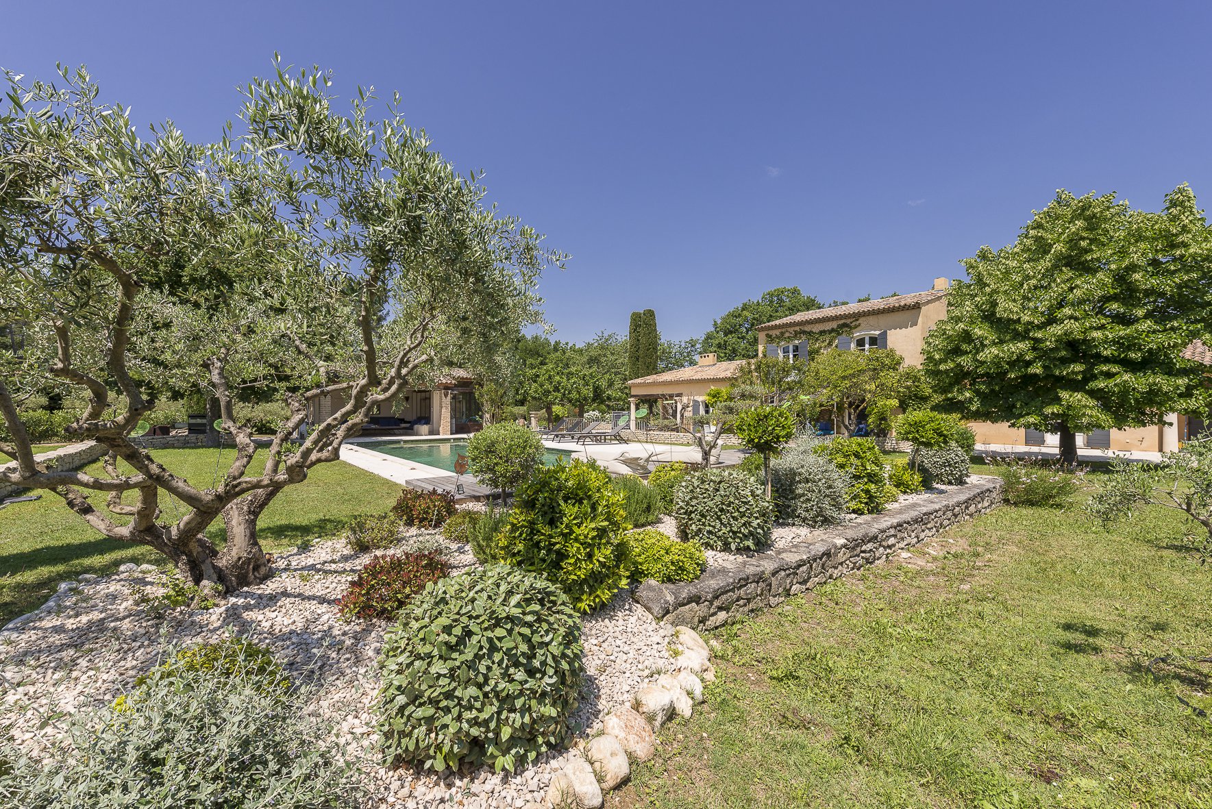 Ad Sale House AixenProvence (13100), 8 Rooms refV1792AP