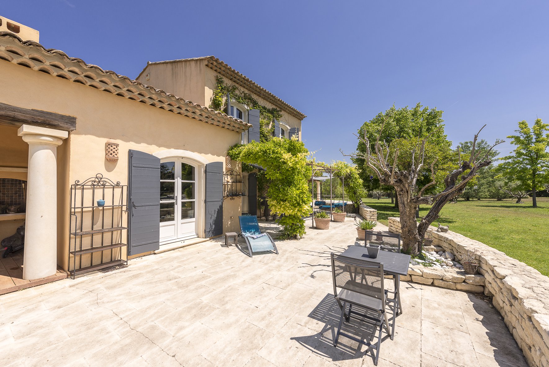 Ad Sale House AixenProvence (13100), 8 Rooms refV1792AP