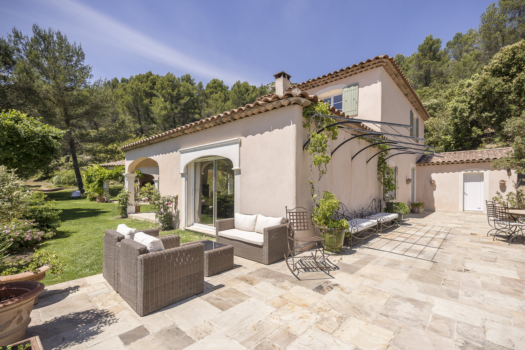 Ad Sale House AixenProvence (13090), 7 Rooms refV1830AP