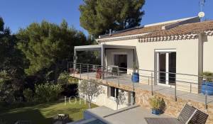 Sale House Bandol