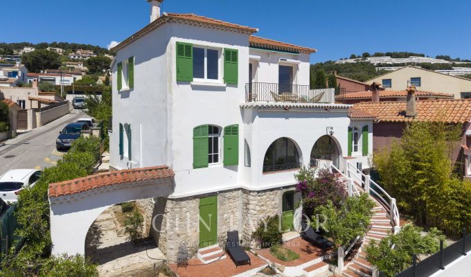 Sale House Bandol