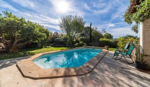 Sale House Cabrières-d'Avignon