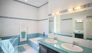 Sale House Châteauneuf-Grasse