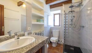 Sale House Es Capdella