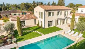 Sale House Eygalières