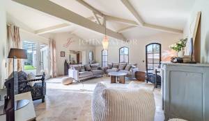 Sale House Eygalières