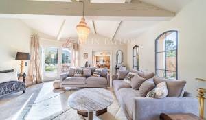 Sale House Eygalières