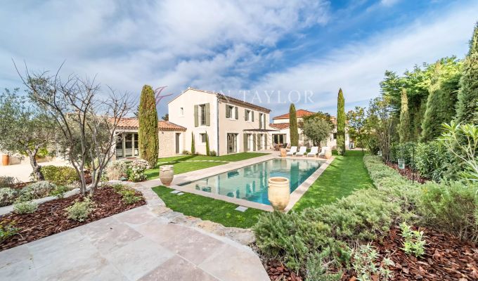 Sale House Eygalières