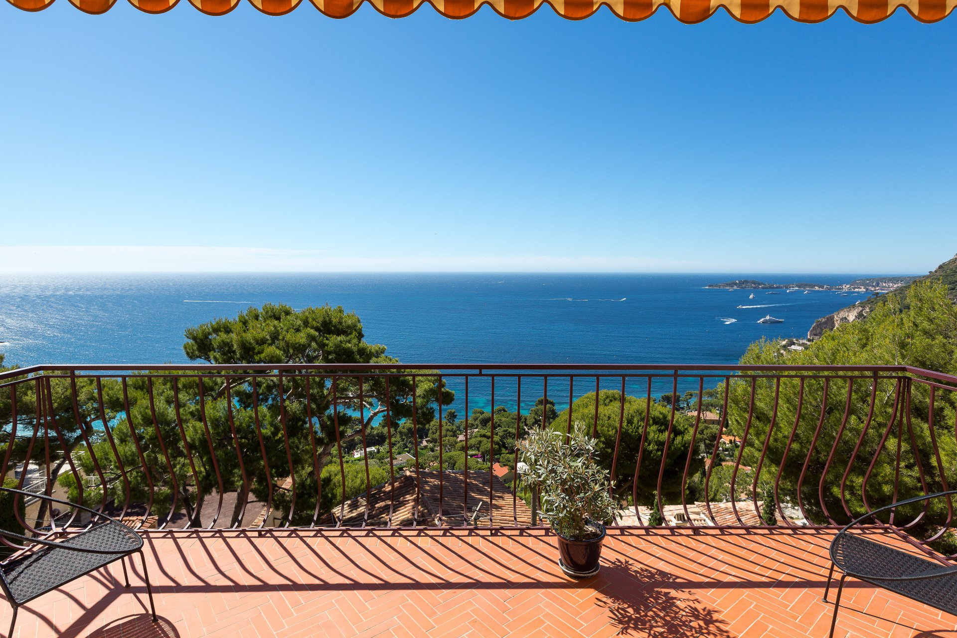Ad Sale House Èze Bord de Mer (06360), 4 Rooms refV0986SJ